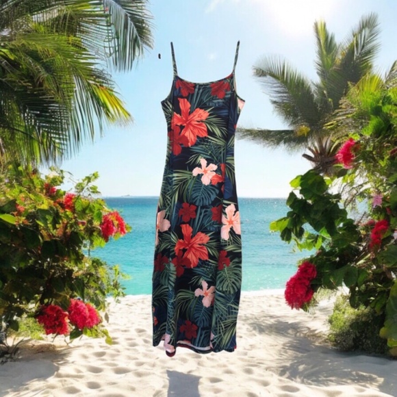 Women’s Summer Maxi Dress - Picture 2 of 8